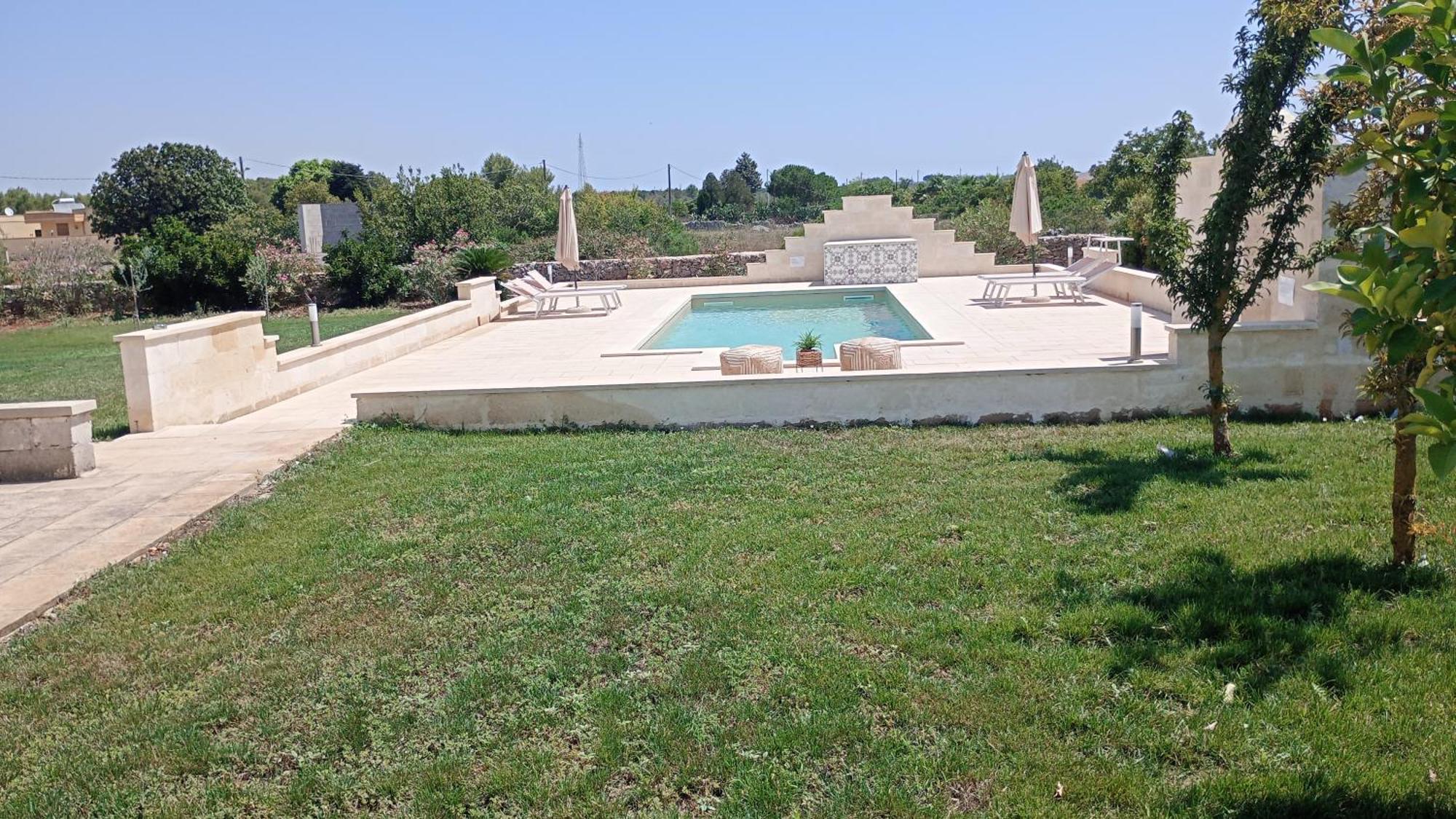 Villa Raffaella Spongano ภายนอก รูปภาพ